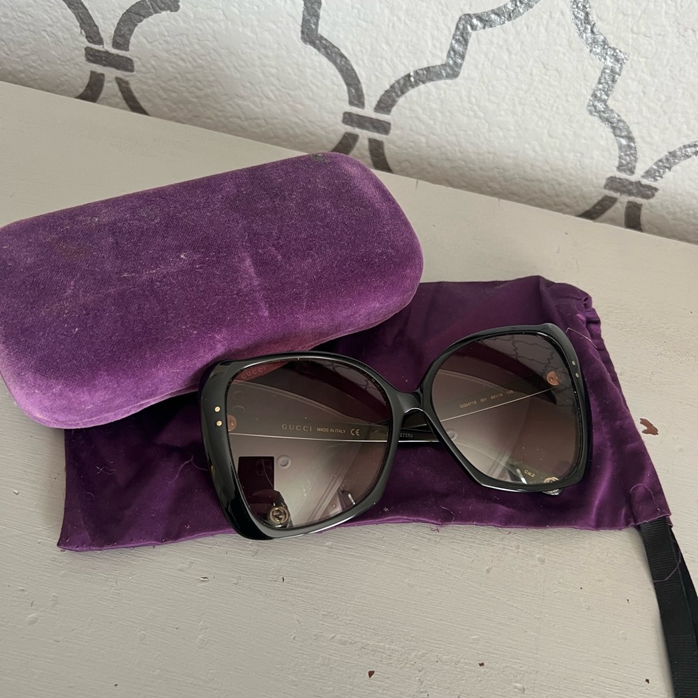 Gucci oversized sunglasses